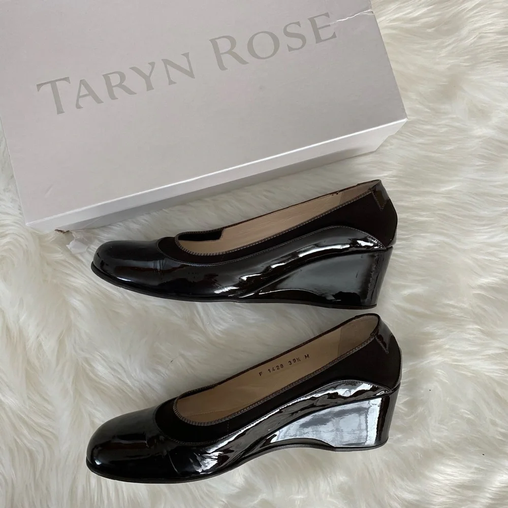 Taryn Rose Anala chocolate patent wedges, Sz. 39.5